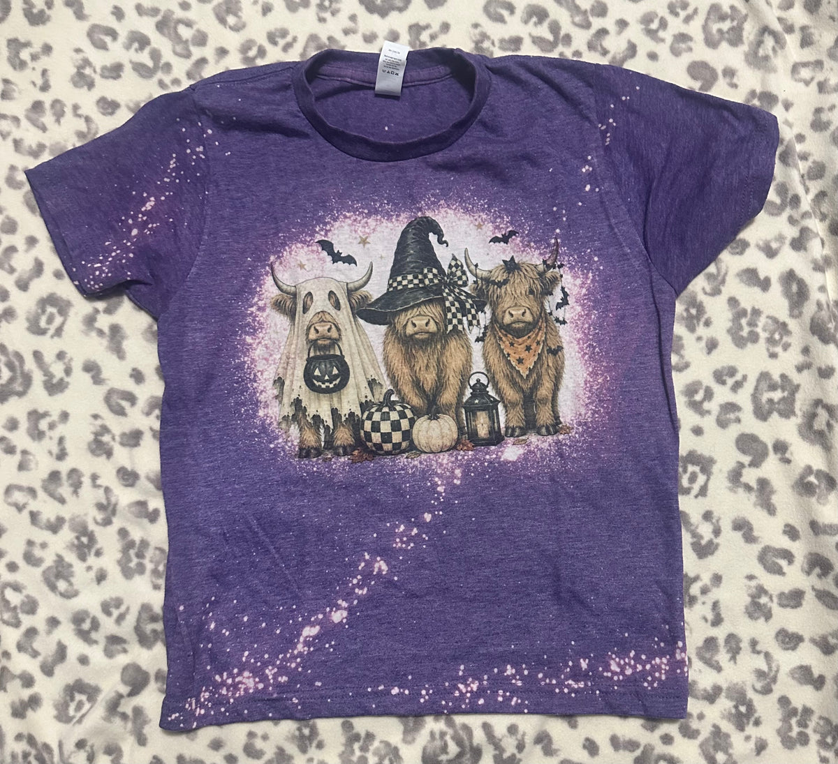 YOUTH - Spooky highland cows T-shirt