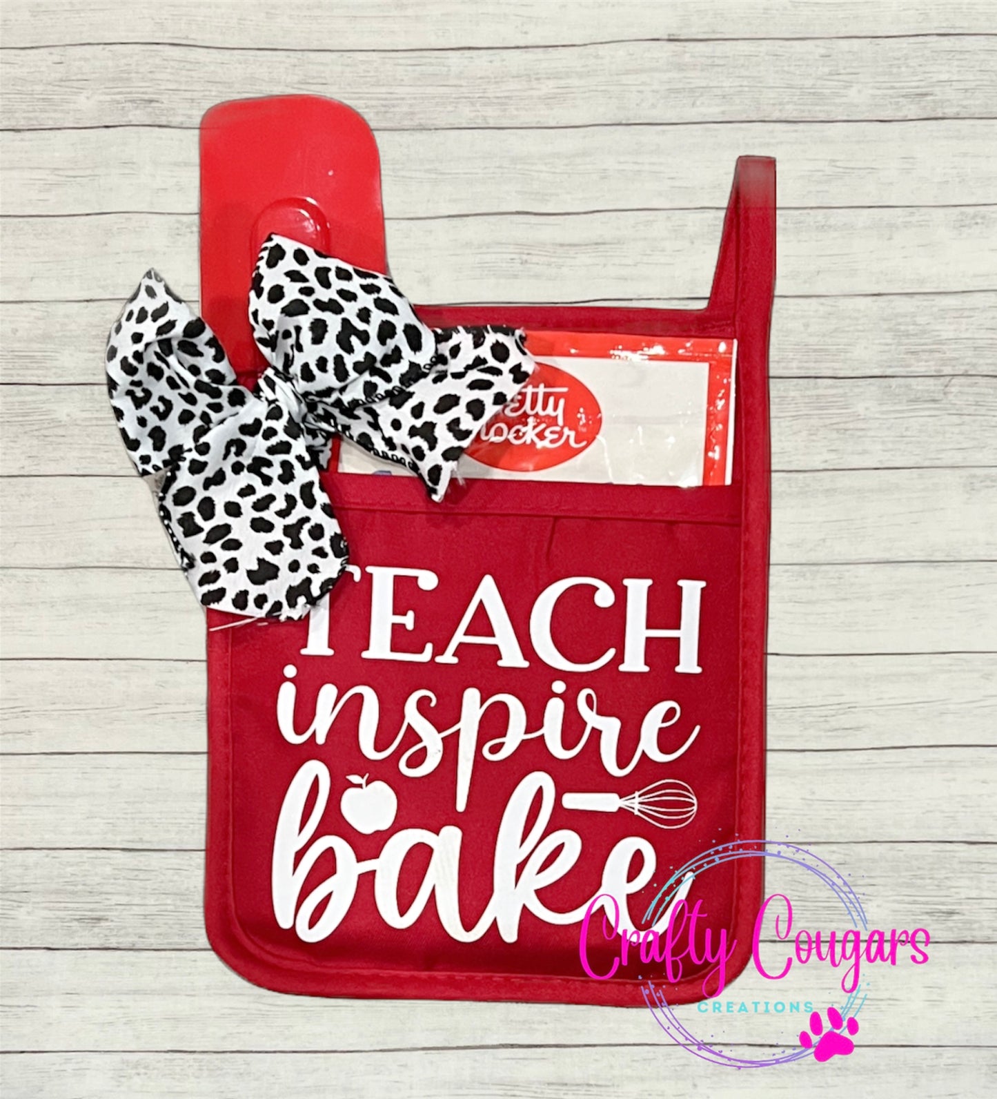 Teach Inspire Bake Set