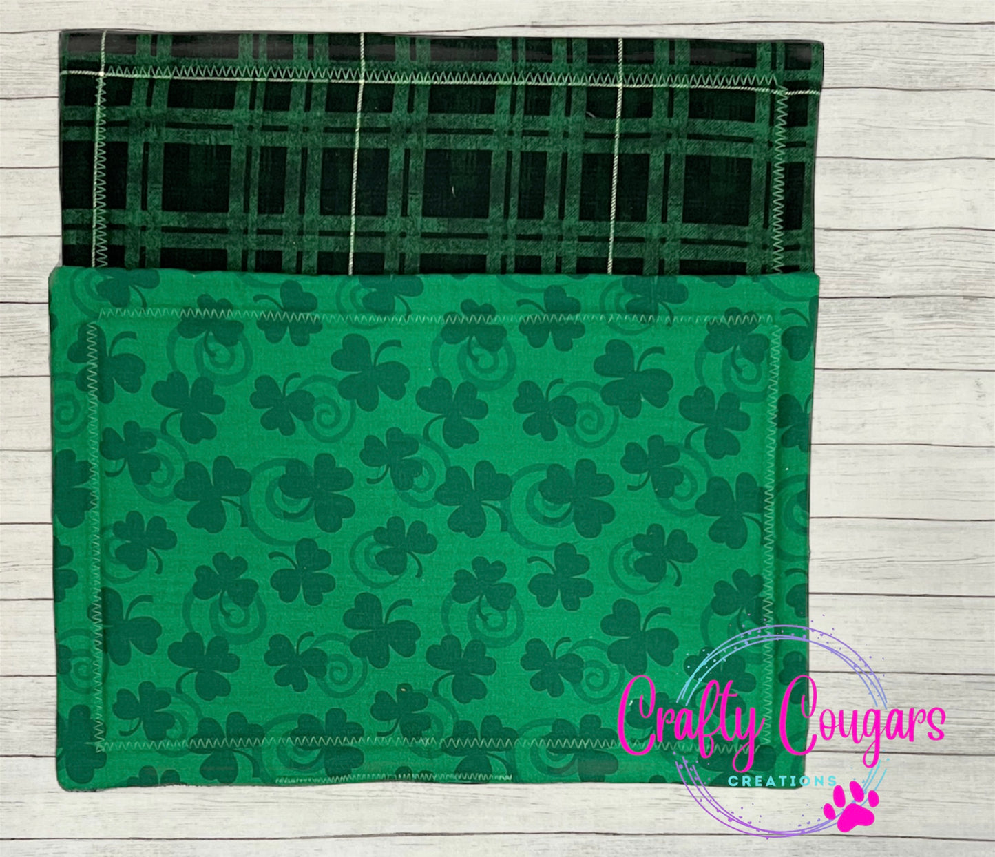 Dark Green Shamrocks Large Pot Holder