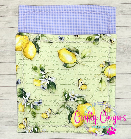 Lemons in Script Pot Holder